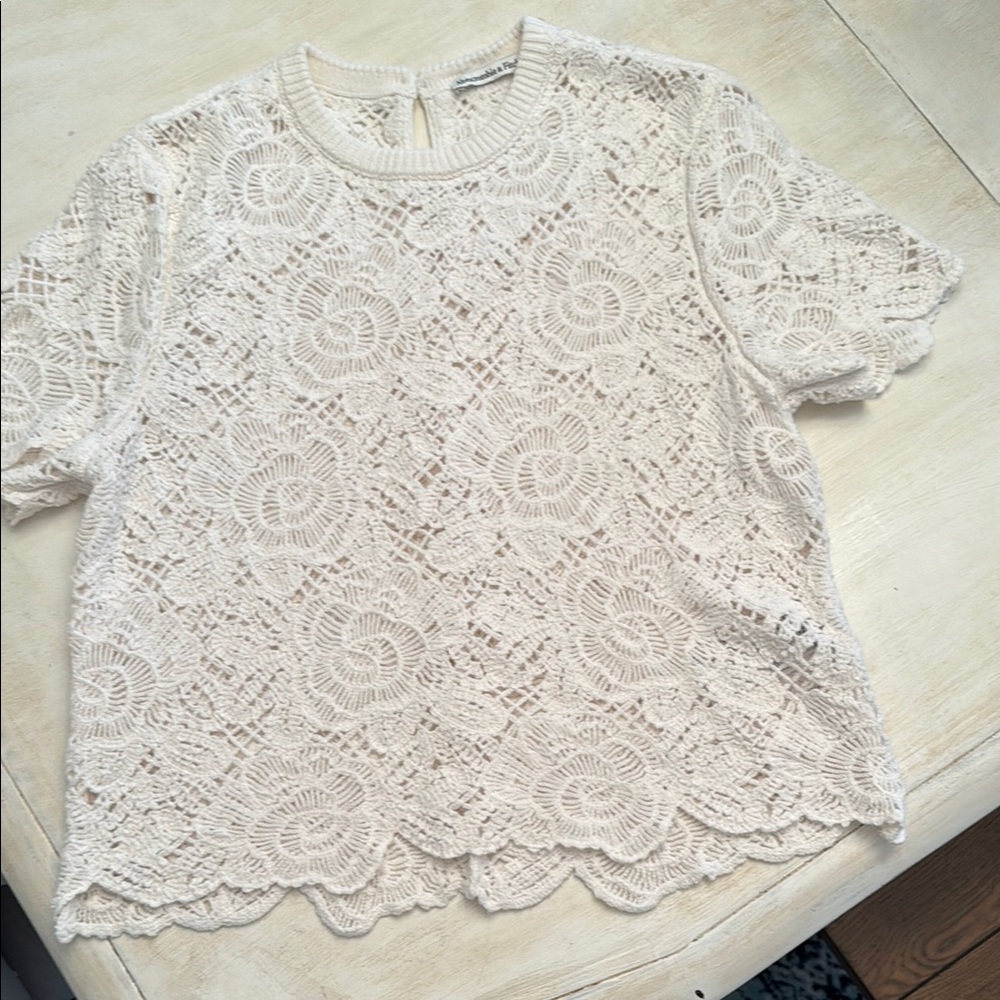 Abercrombie & Fitch Cream Boxy Blouse with Peter Pan Collar